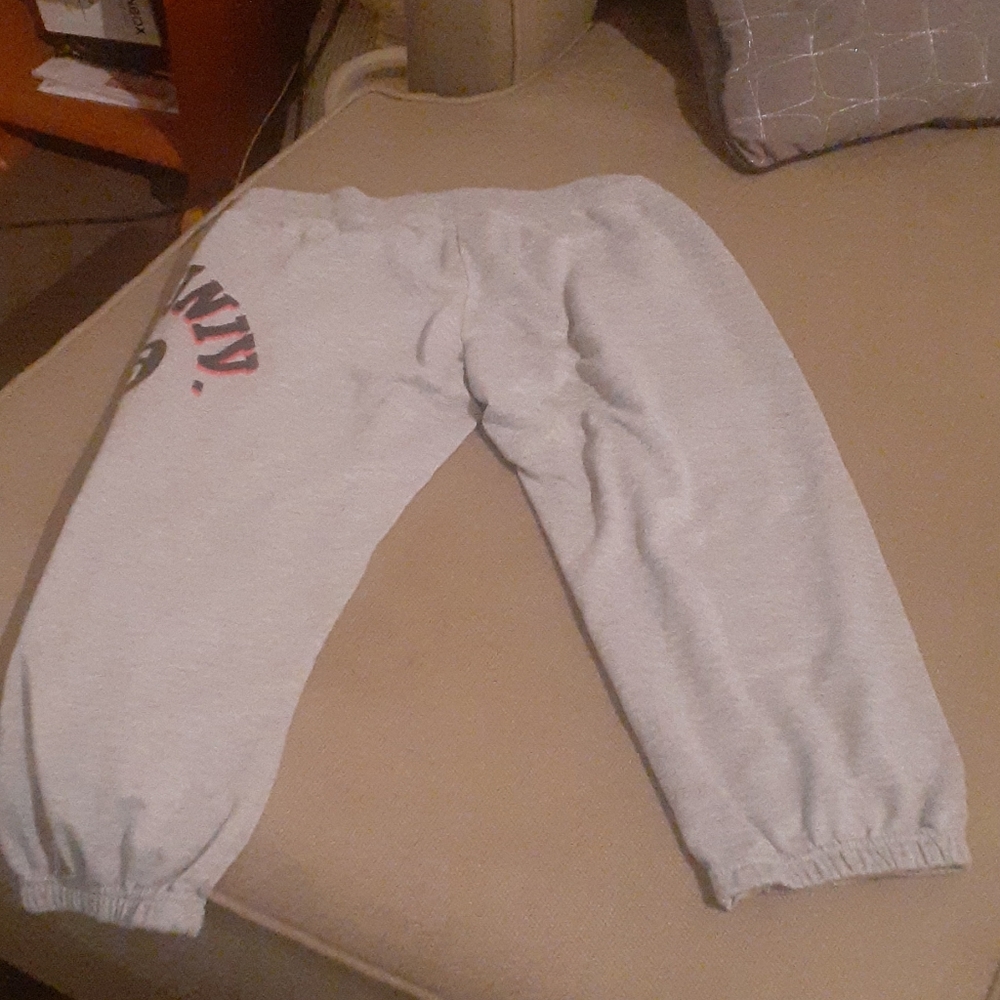 Sweat capris - Picture 2 of 2